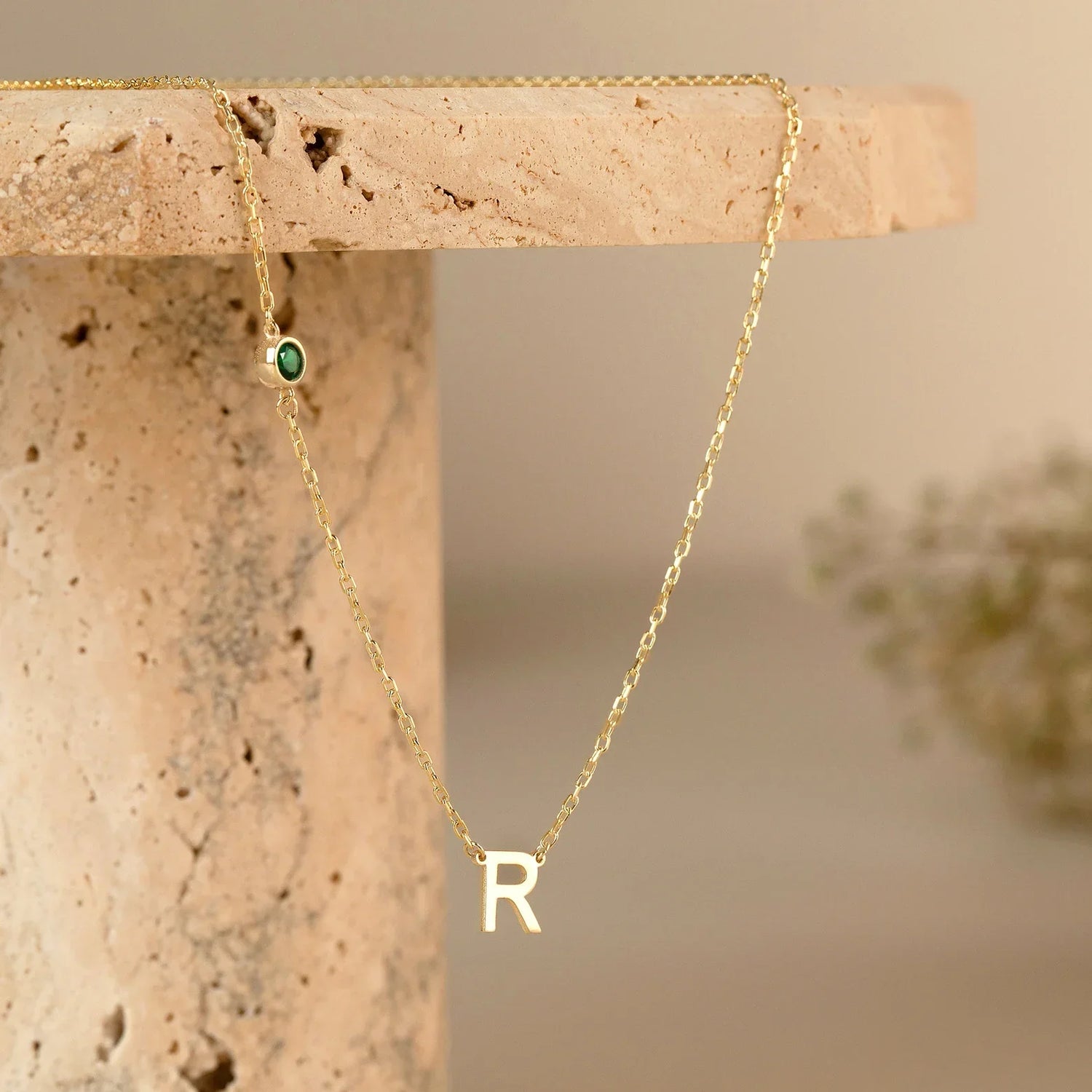 Gold necklaces for women