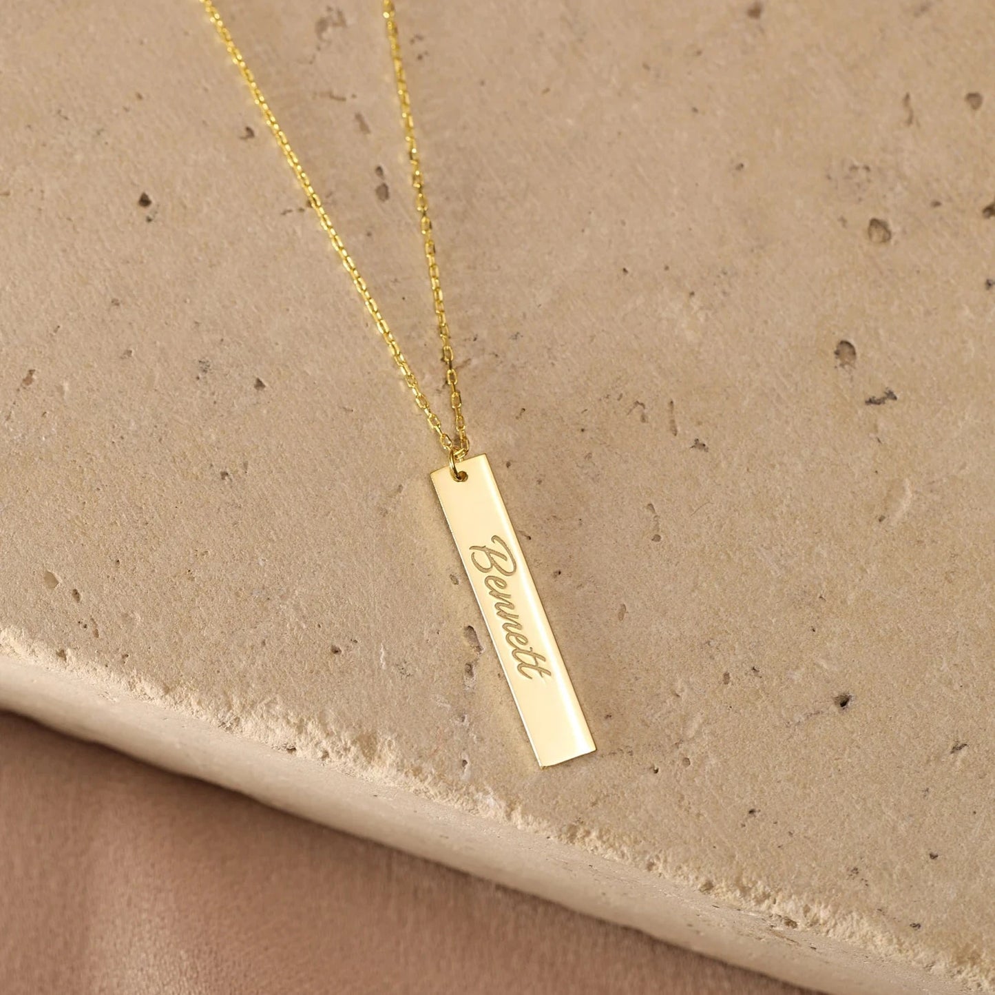 Luxury 18K Gold Name Bar Necklace - The perfect personalized gift. Order now!