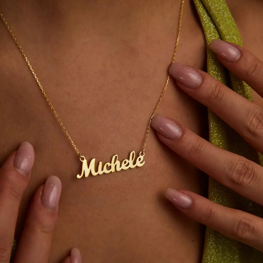 Upgrade your fashion game with our exquisite 18K gold women's chain. Designed exclusively for those who appreciate the finer things in life, our versatile selection of necklaces, including the coveted Dubai collection, exudes elegance and refinement. Indulge yourself or spoil a loved one with a touch of opulence.