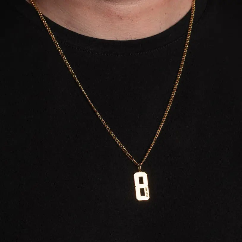 Trendy and elegant, this stunning engraved number gold necklace for men is made of genuine genuine 18k solid gold. A thoughtful luxury anniversary gift for your boyfriend or husband, and the perfect expensive birthday gift for a father or a brother.