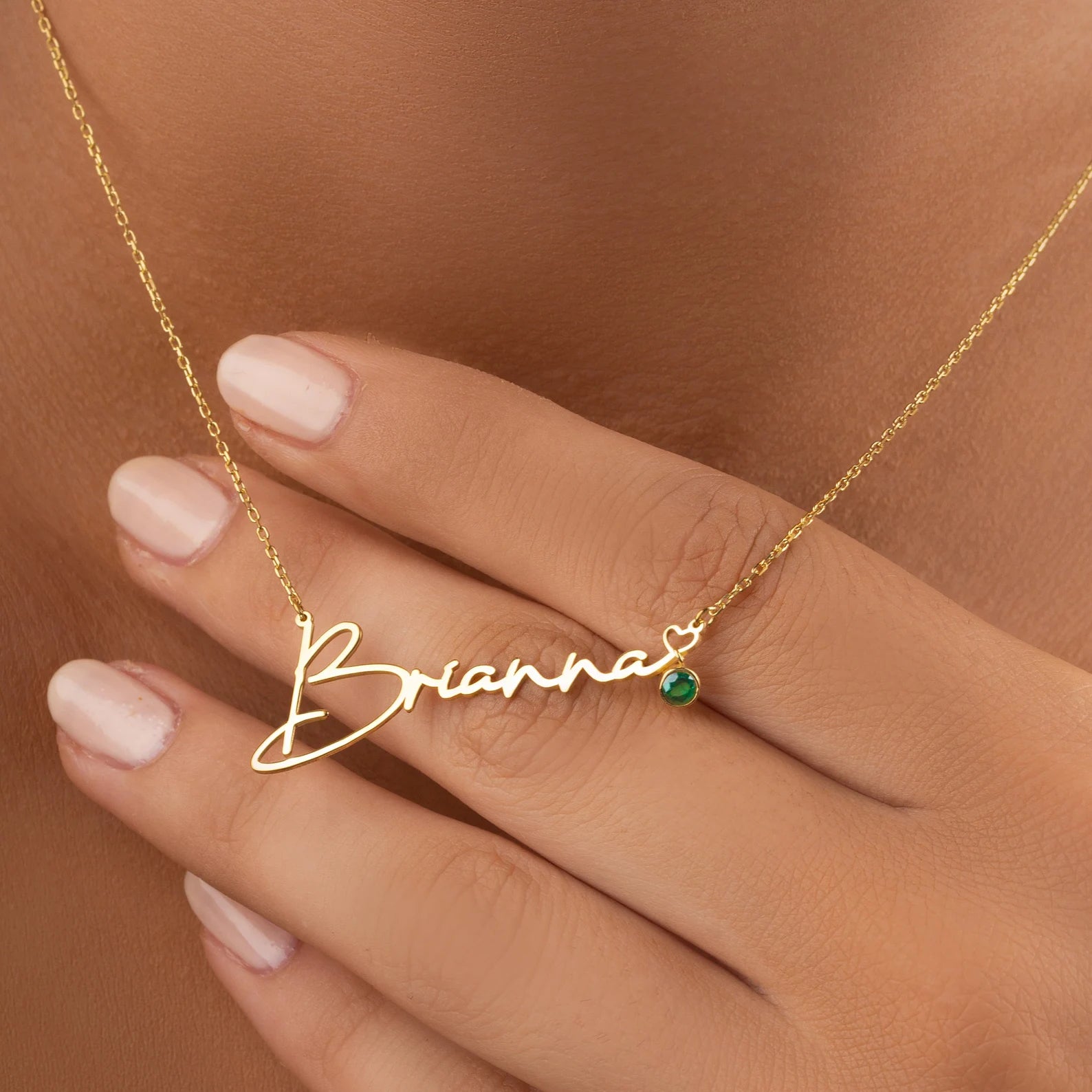 Charming Name Necklace with Tiny Heart and Birthstone, a thoughtful gift for any occasion—shop now and create lasting memories!