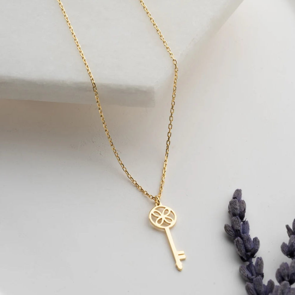 Personalized Key of Arabia Necklace – Perfect Gift for Her in UAE


