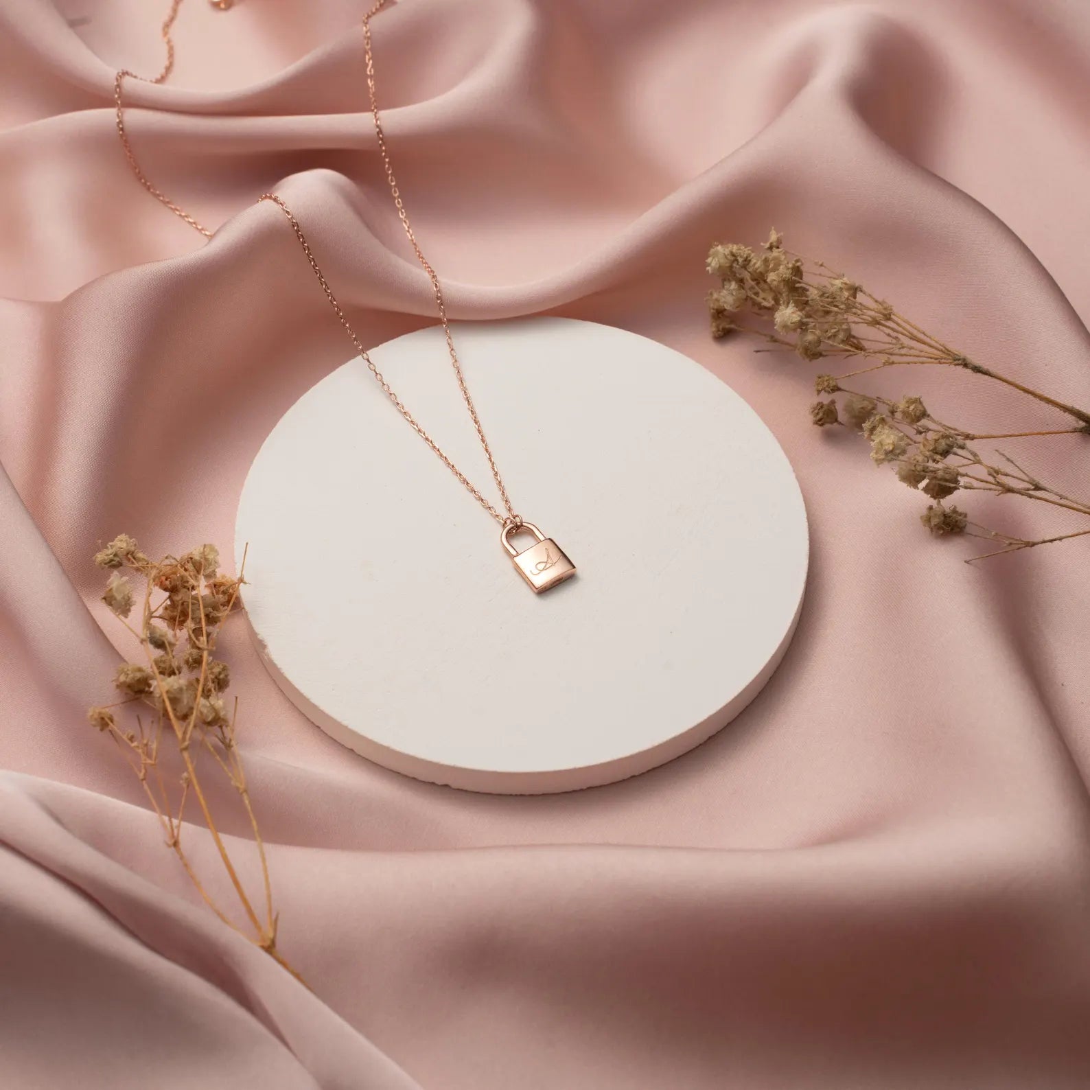 Custom Initial Necklace in 18K Gold – Lock Design


