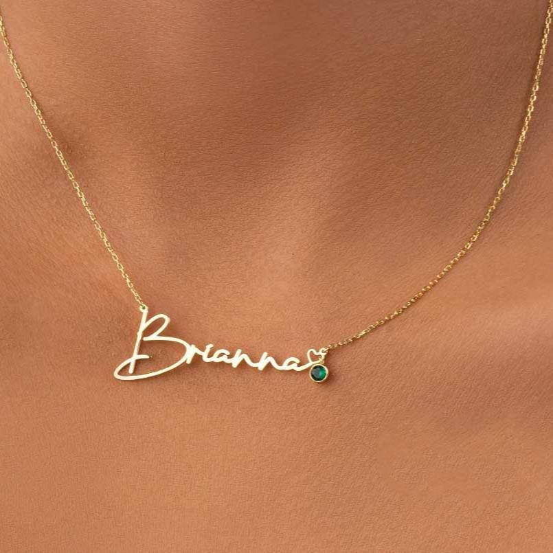 Unique Name Necklace with a Tiny Heart and customizable Birthstone, ideal for birthdays and anniversaries—discover the perfect gift today!