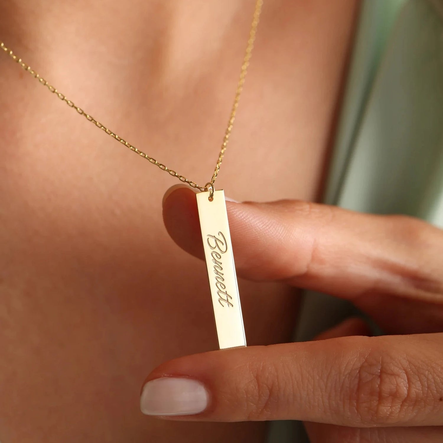 Personalized Name Bar Necklace in 18K Gold - Add a unique touch to your style. Shop now!