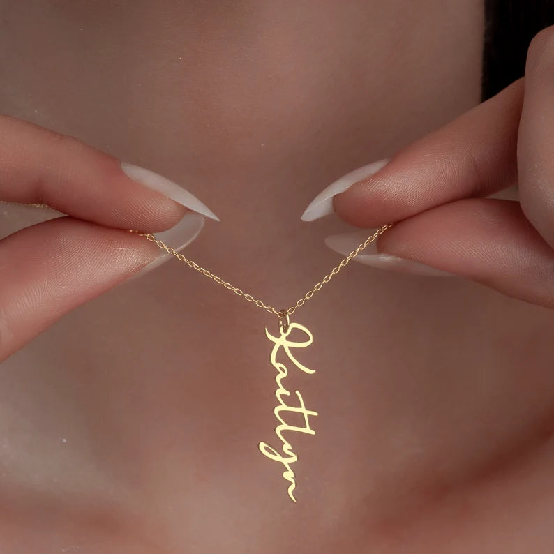 Personalize your look with the elegant Vertical Name Necklace – Order yours today!