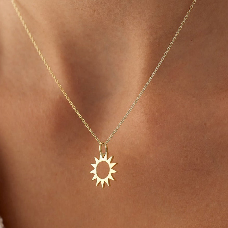 18 Carat Gold Sunshine Necklace - Radiant elegance, symbolizing warmth and positivity, embracing the enduring radiance of Arabian heritage in the heart of the UAE.