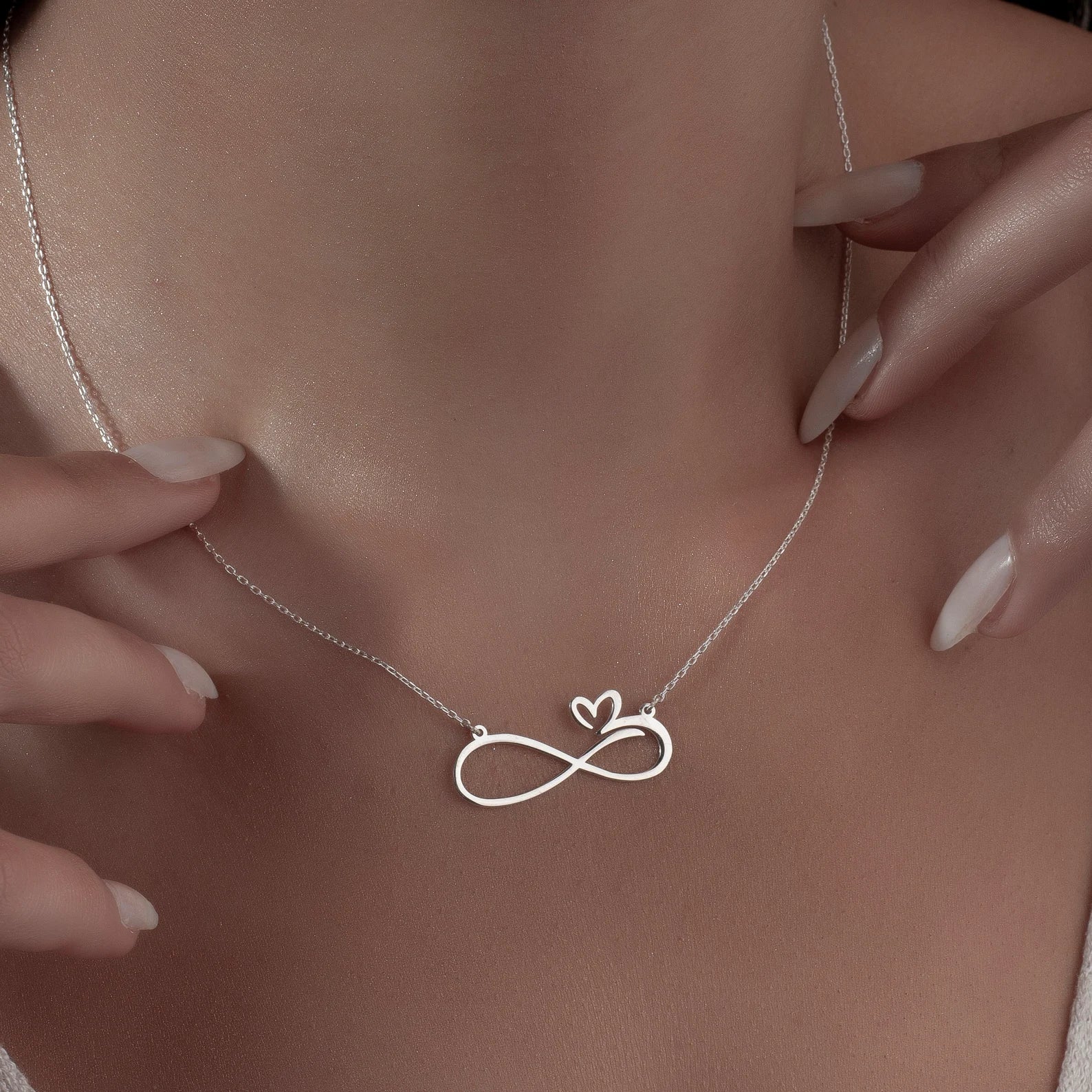 18 Carat Gold Infinity Heart Necklace - A Radiant Symbol of Eternal Love