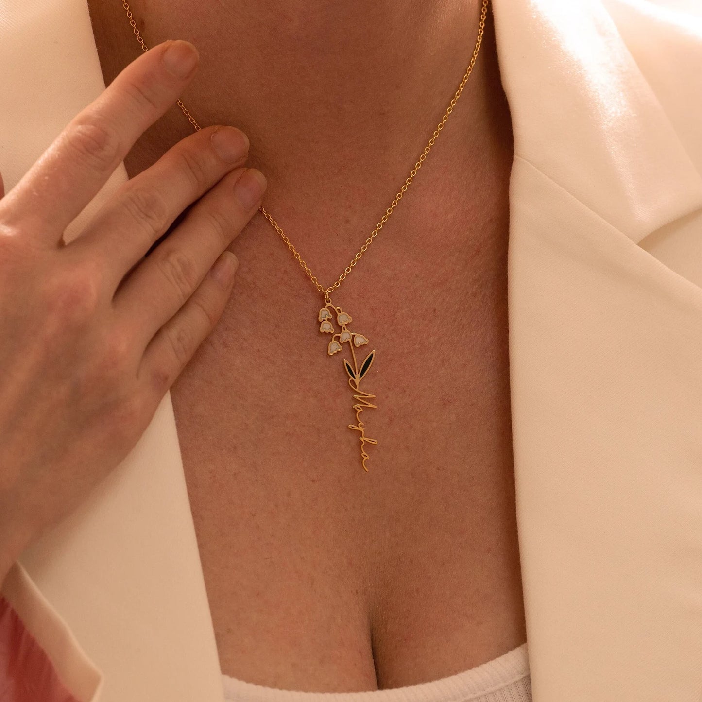 Bespoke Gold Birth Flower Necklace – Handcrafted Perfection in the UAE