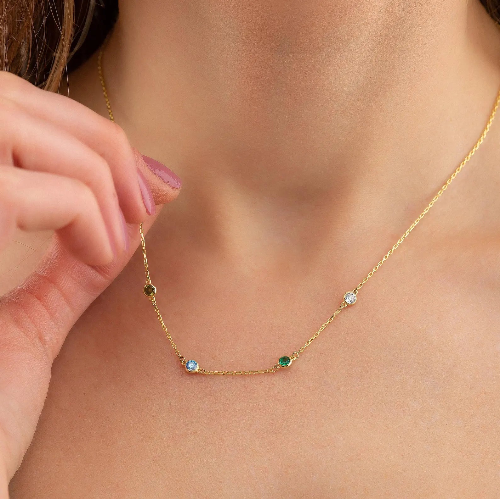 Elegant Family Necklace – Personalized Jewelry for Women

