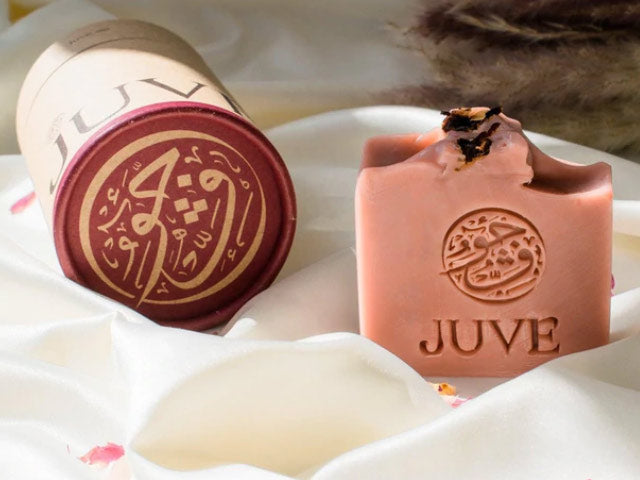 Shop a unique range of ready-made curated gift boxes and hampers in Dubai and the UAE.